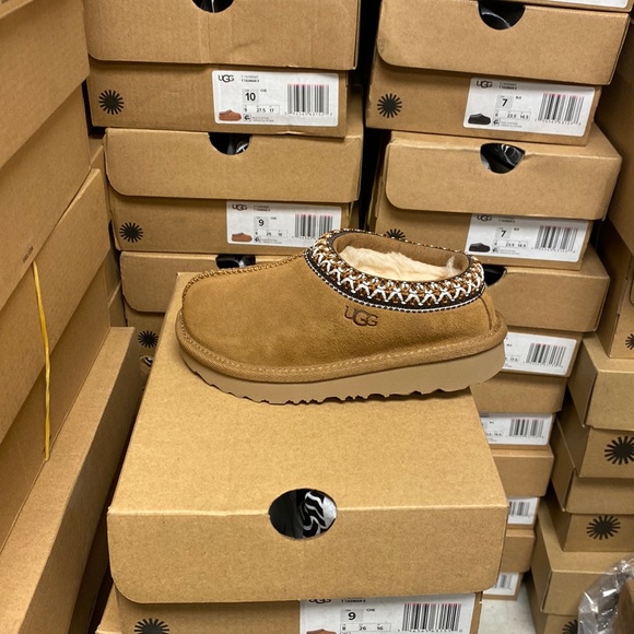 UGG Tasman II Kids Slipper - Picture 1 of 3